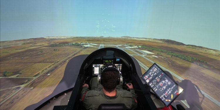 HÜRJET, simülatörüyle birlikte ihraç edilecek